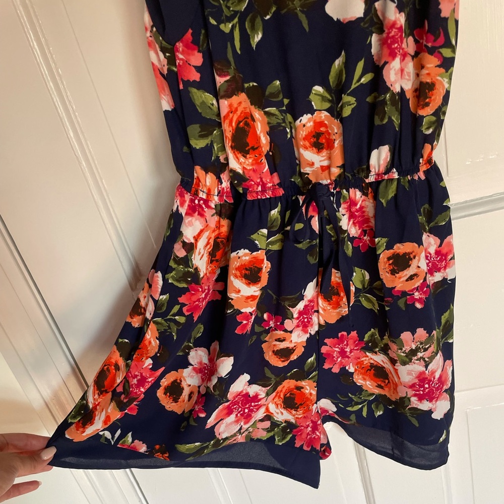 Floral Romper - Picture 2 of 4
